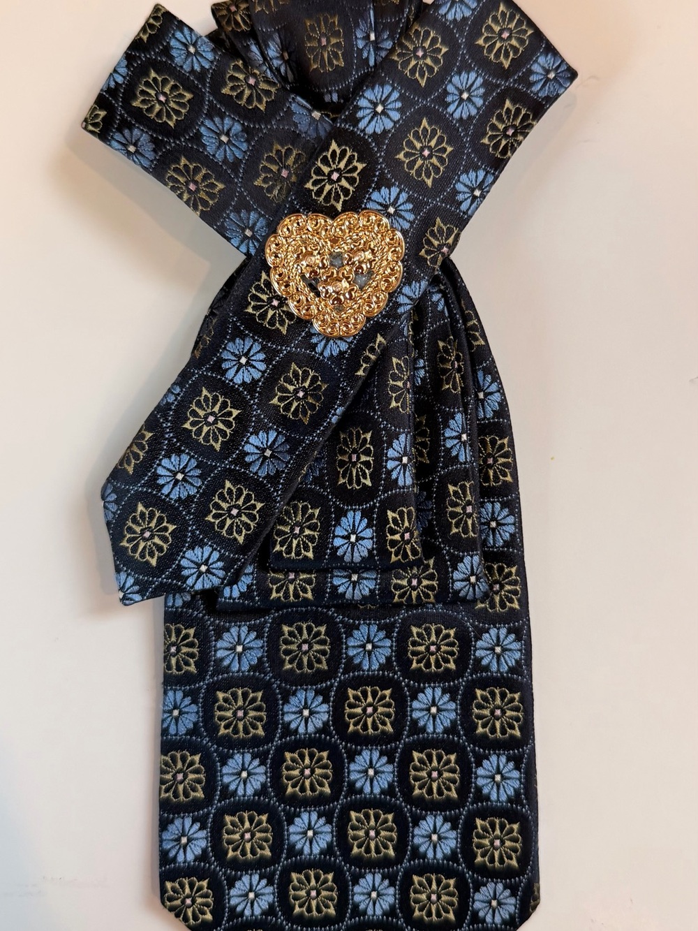 Women’s Navy Blue Floral Medallion Necktie with Gold Heart Pin